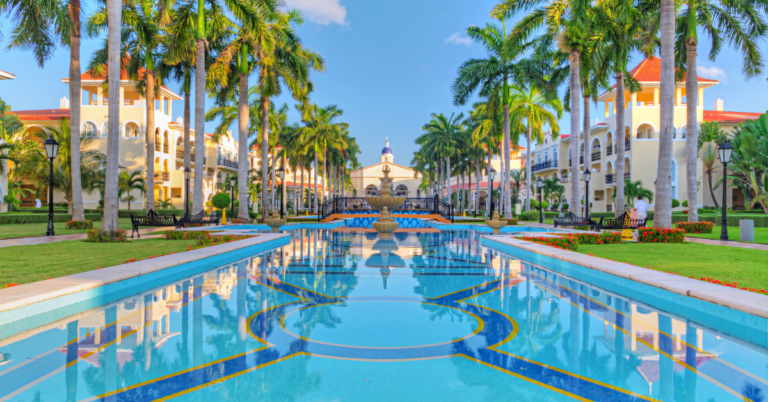 Luxury-Resort-in-Playa-del-Carmen-Mexico